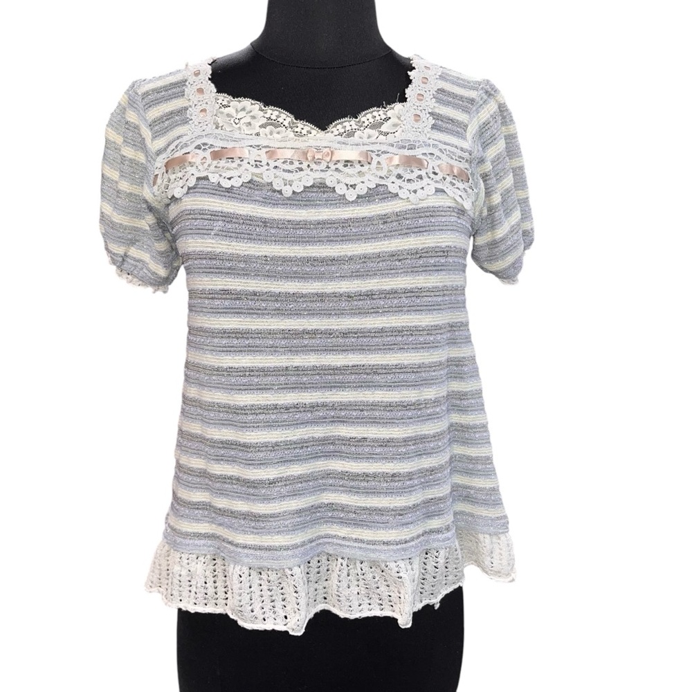 Axes Femme Metallic Thread Victorian Top size Medium